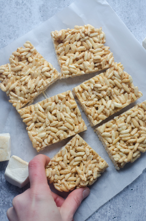These healthier rice krispie treats are just as delicious, but have higher quality ingredients and less allergens. Gluten-free, corn-free, soy-free.