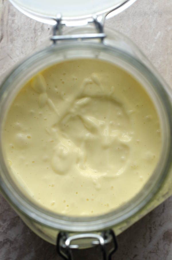 A tasty homemade three-ingredient mayo recipe. Gluten-free, grain-free, dairy-free, Paleo, ketogenic, low-carb, Whole30. 